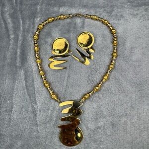 Carlton Ridge 1995 signed Necklace and Earring Set